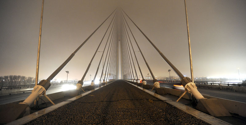 Обили трафостаницу па “угасили” мост!